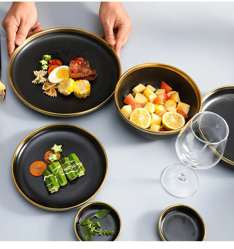 Gilt Rim Black Porcelain Dinner Plates Set for Elegant Dining