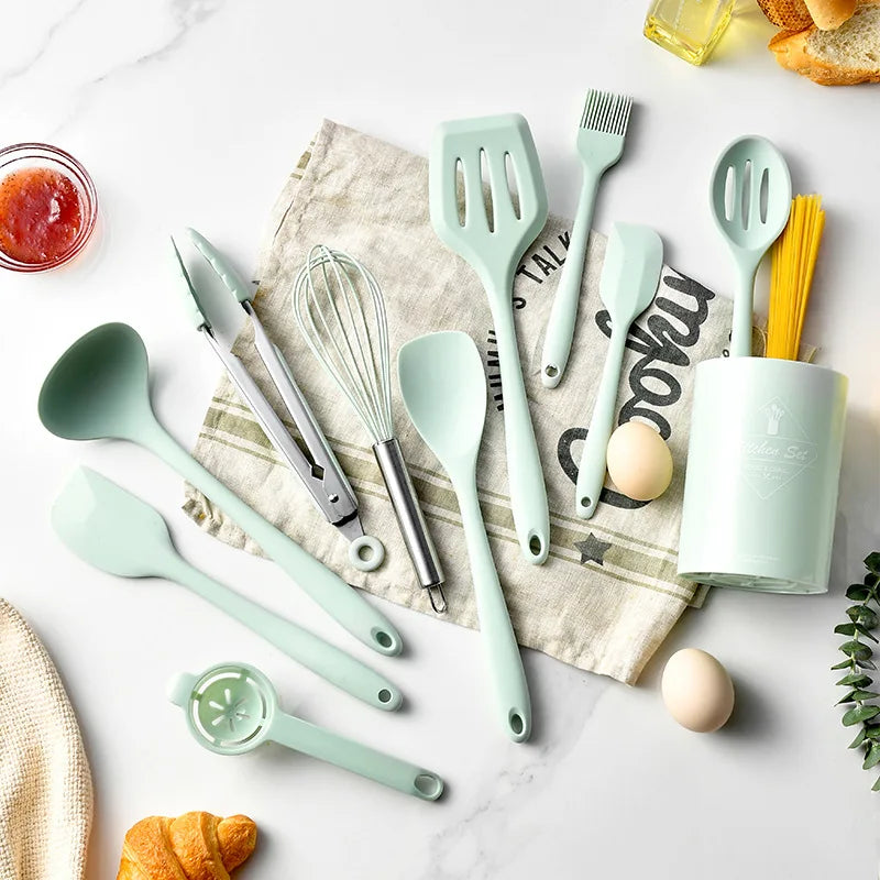 Green Heat Resistant Silicone Utensil Set for Non-Stick Cooking
