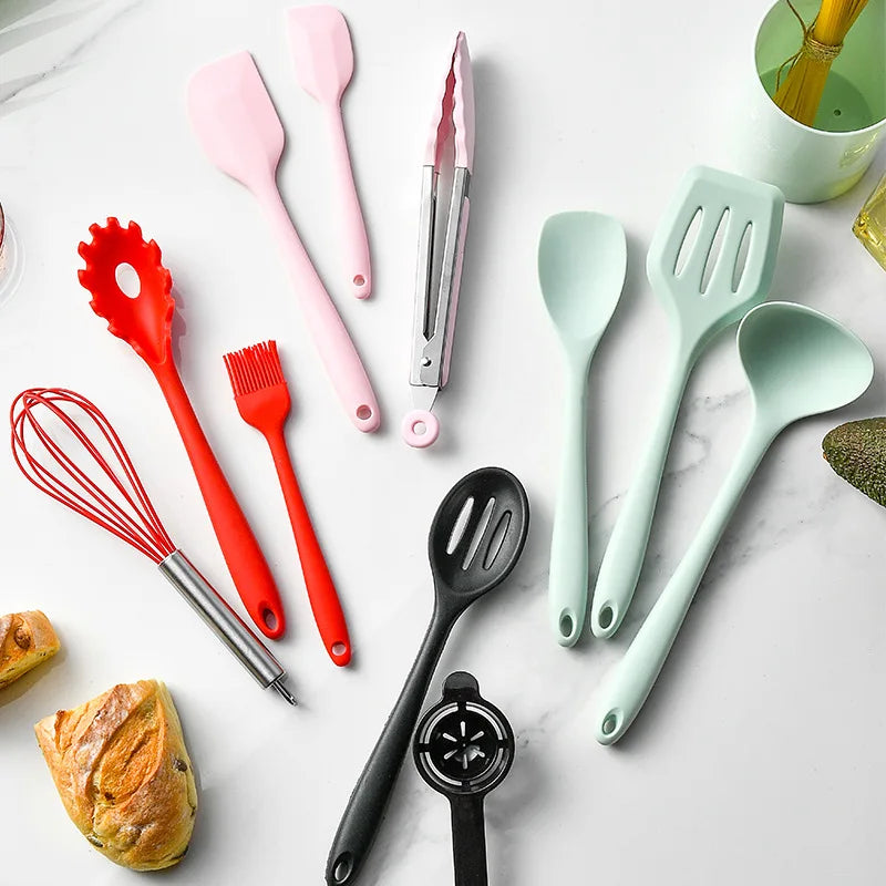 Green Heat Resistant Silicone Utensil Set for Non-Stick Cooking