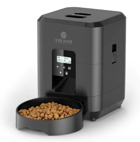 Smart Pet Feeder with App Control for Easy Feeding