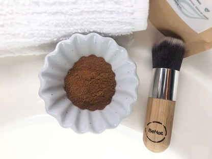All-Natural Mud and Arnica Mask for Clear Skin