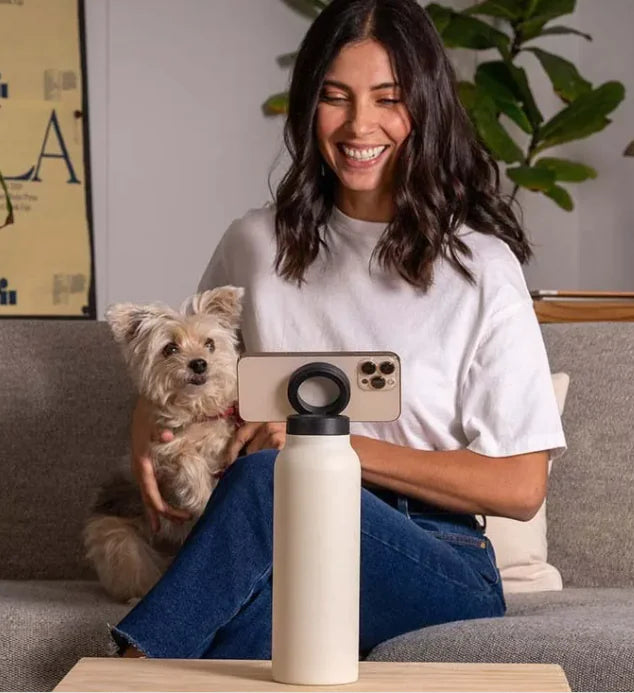 Sports Kettle Combo: Hydration and Phone Holder Unite